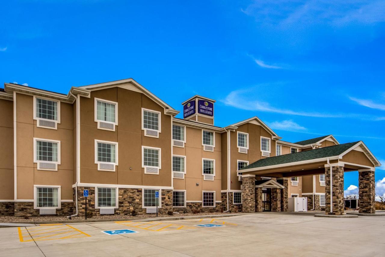 Cobblestone Hotel & Suites - Cozad Exteriör bild